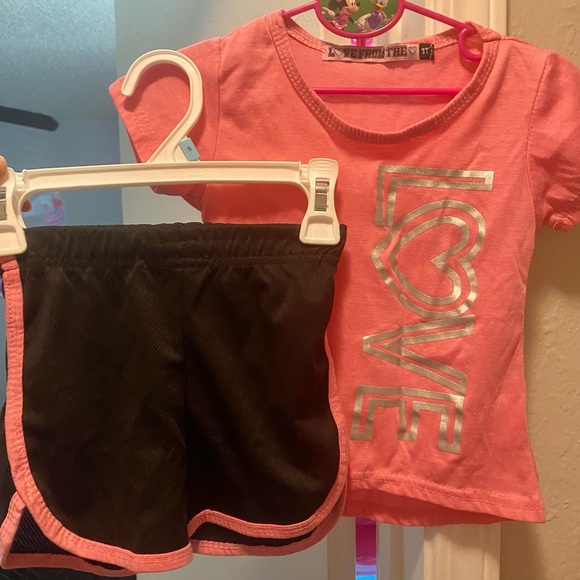 Kids Outfit - Picture 1 of 1